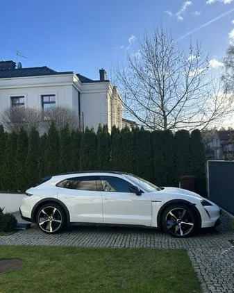 samochody osobowe Porsche Taycan cena 359700 przebieg: 37000, rok produkcji 2022 z Braniewo